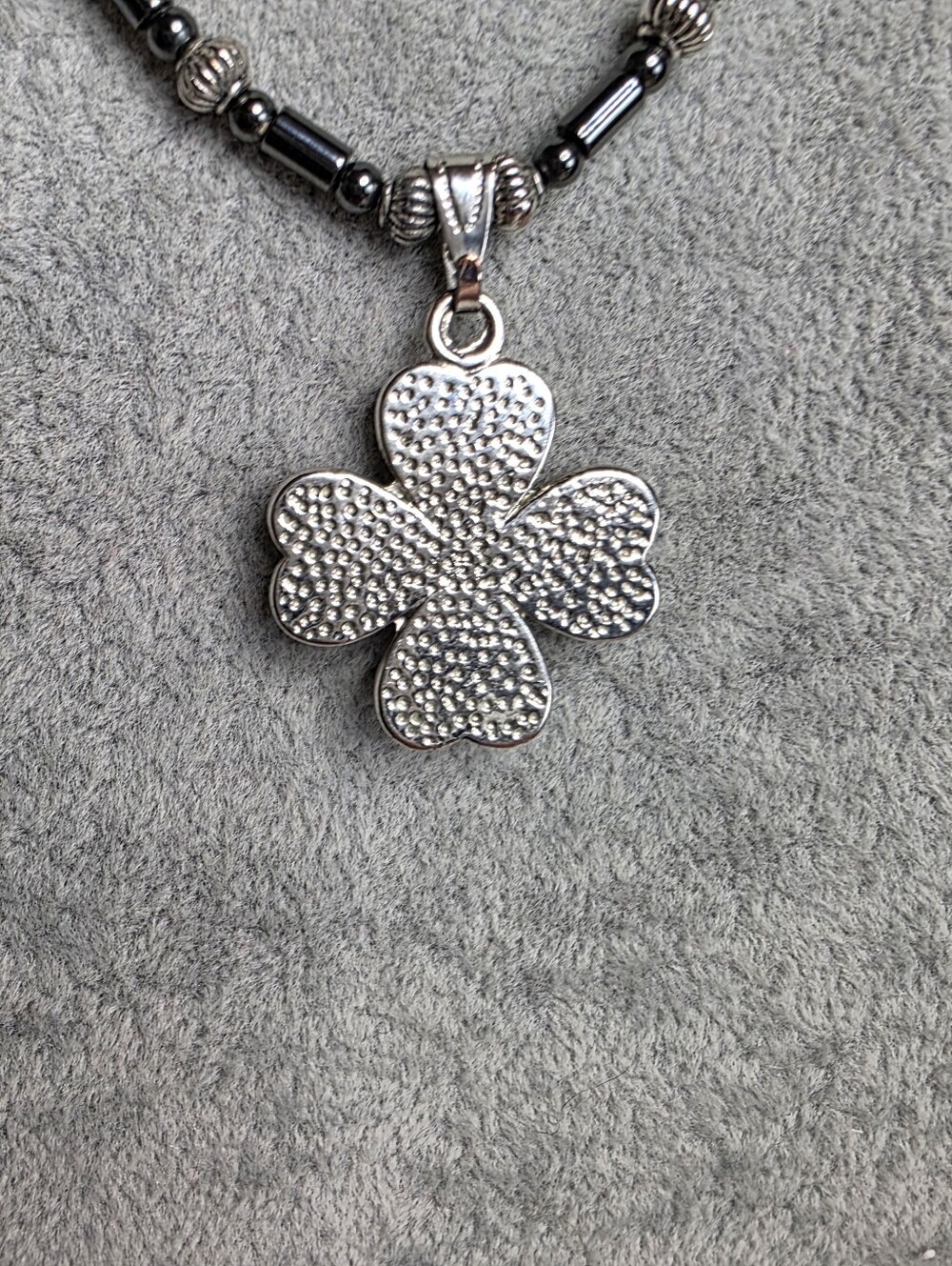 Hematite Black Four-Heart Flower Pendant Necklace Magnetic Closure - Picture 3 of 7